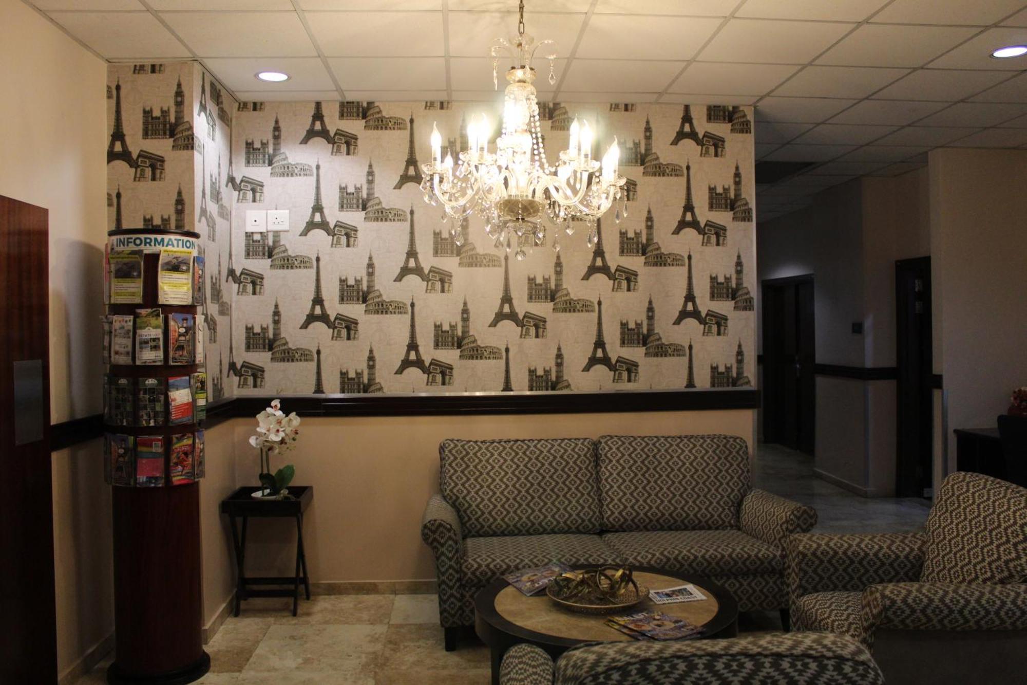 Hampshire Hotel - Балито Екстериор снимка