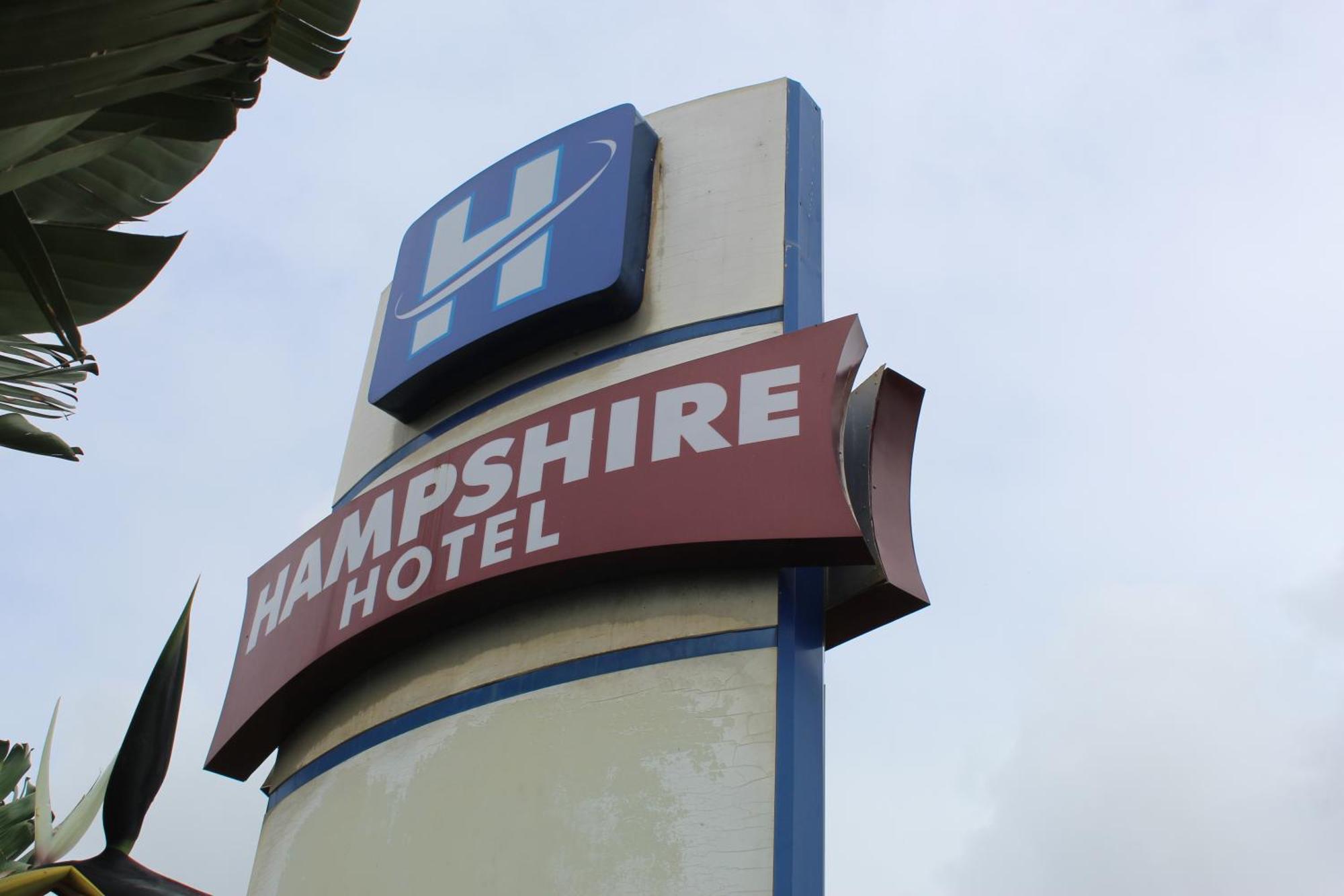 Hampshire Hotel - Балито Екстериор снимка