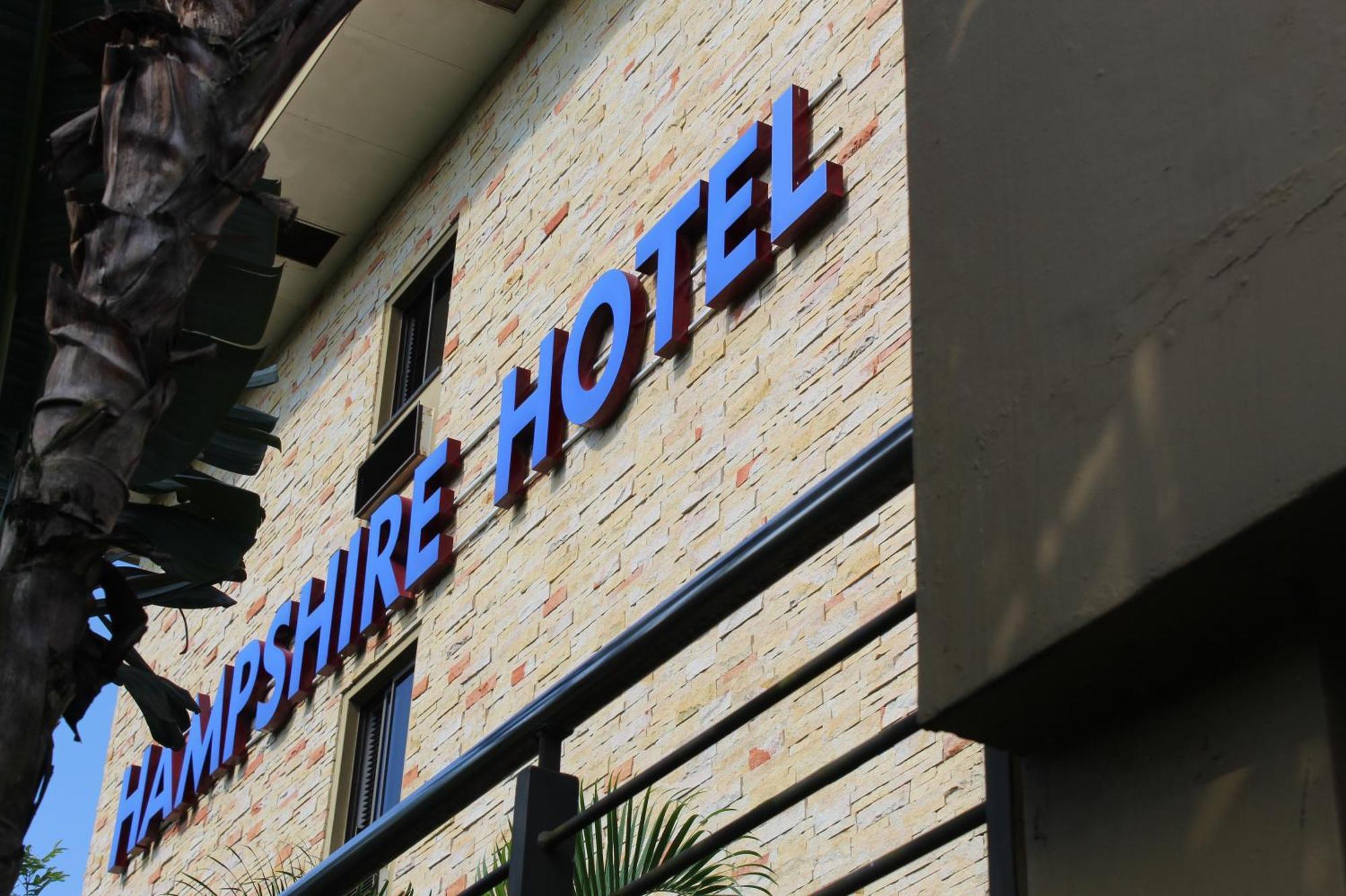 Hampshire Hotel - Балито Екстериор снимка