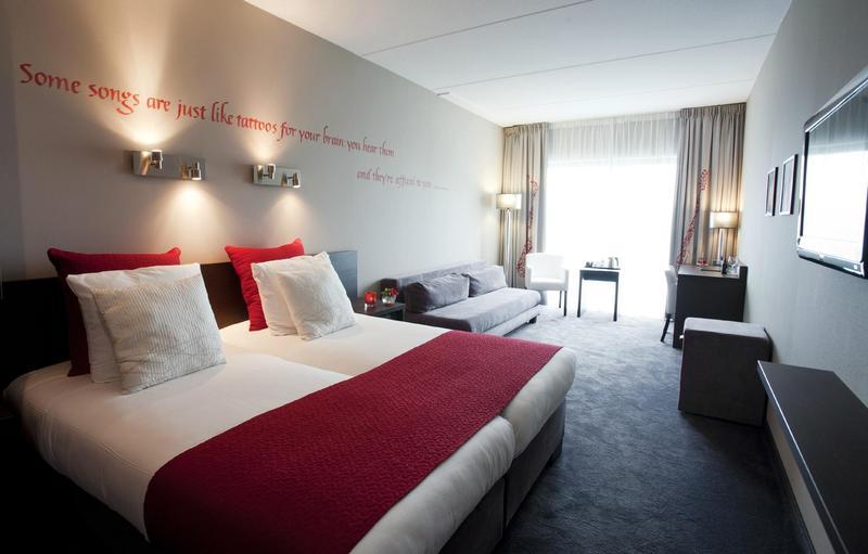 Hampshire Hotel - Балито Екстериор снимка